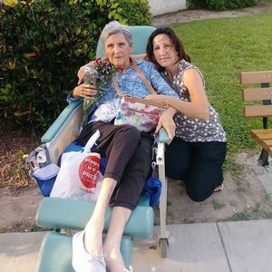 Meet your Posher, Dolores